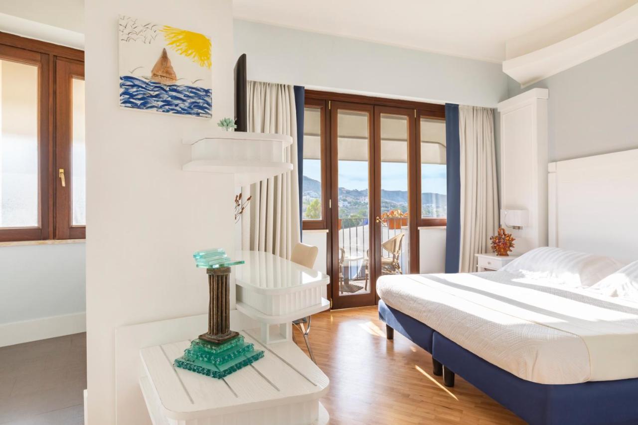 Hotel Lido Degli Scogli Crotone Extérieur photo